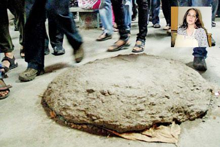 Cement heap at Andheri station costs woman Rs 20k after nasty fall