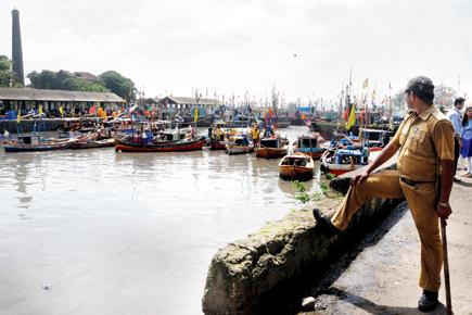 A Swachch Sassoon Dock initiative takes off