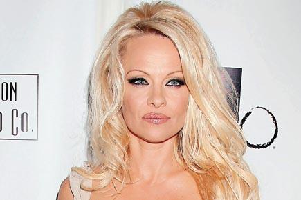 It's going to suck, Pamela Anderson on 'Baywatch' movie remake