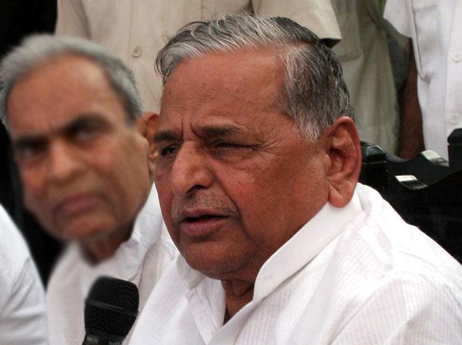 Rape by four persons not practical: Mulayam Singh Yadav