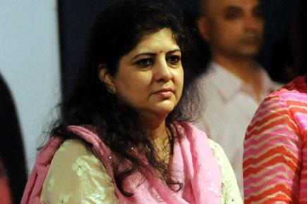 Raj Thackeray's wife Sharmila stable after pet dog bites her