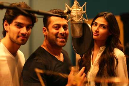 Salman Khan's 'Main Hoon Hero Tera' crosses 5 million views