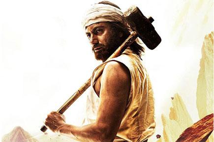 'Manjhi - The Mountain Man' - Movie Review