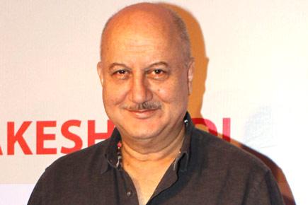 Anupam Kher starts shooting for Dhoni biopic