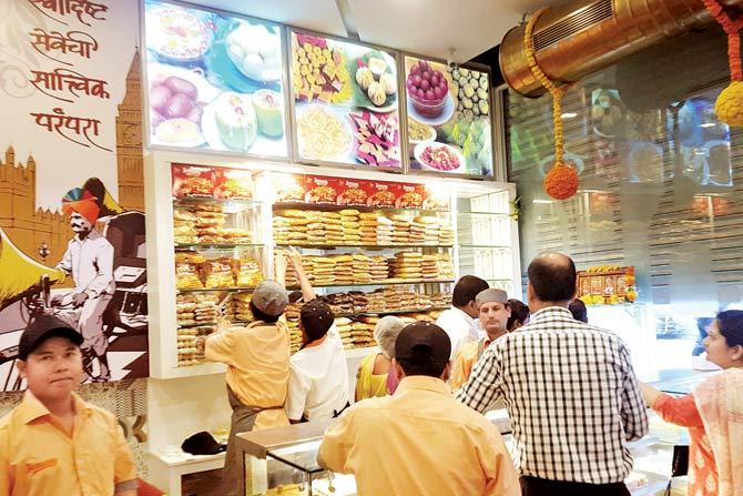 The interiors of the newly-opened Aaswad in Ghatkopar (E)