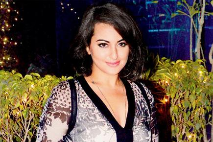 How did Sonakshi Sinha 'break her own record'?