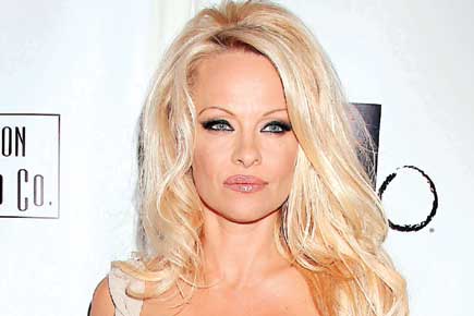 Pamela Anderson hopes for quick Hepatitus C cure