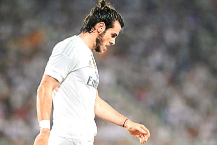 Gareth Bale happy at Real Madrid, snubs Man United move