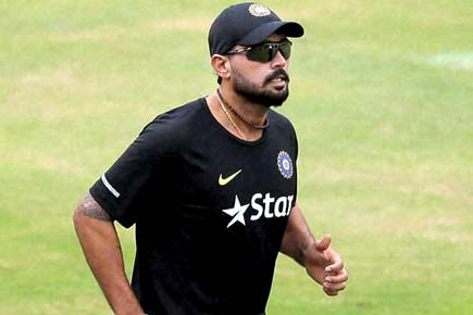 Hamstrung Murali Vijay likely to be fit before first Test against SL