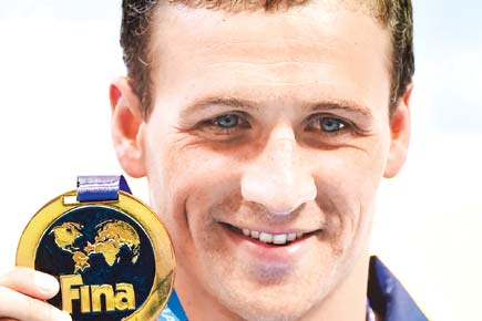 Ryan Lochte makes history with fourth 200m gold
