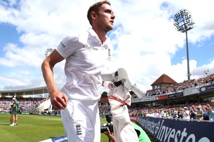 Ashes: Stuart Broad equals fastest five-wicket haul in Tests