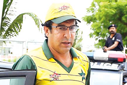 Wasim Akram noted wrong number of the car: Investigation officer