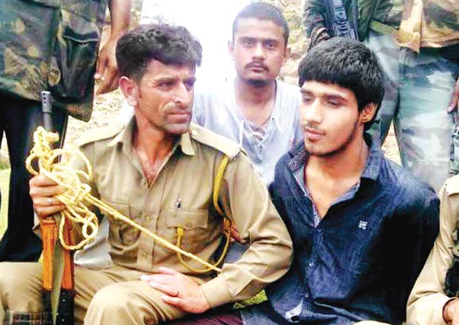 Pakistani terrorist Mohammad Naveed was caught alive after a terrorist attack on a BSF convoy that was travelling on the Jammu-Srinagar national highway in Udhampur district. Pic/PTI
