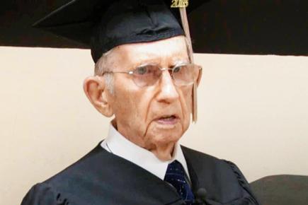 89-year-old World War II veteran finally graduates