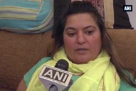 Dolly Bindra alleges threat to life, files complaint against Radhe Maa