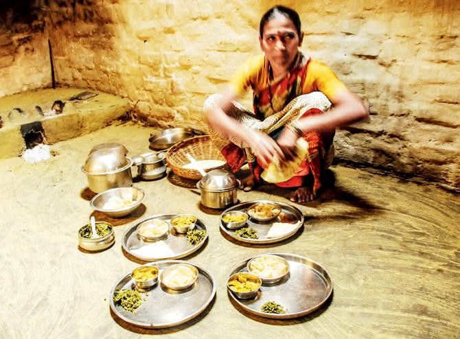 Enjoy simple home-cooked meals 