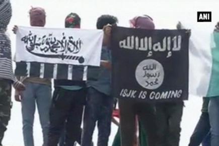ISIS and LeT flags waved near Jama Masjid in Srinagar