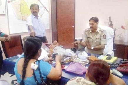 Thane building collapse: Cops recover valuables worth Rs 25 lakh