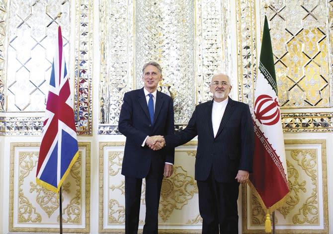 Iranian Foreign Minister Mohammad Javad Zarif and British counterpart Philip Hammond
