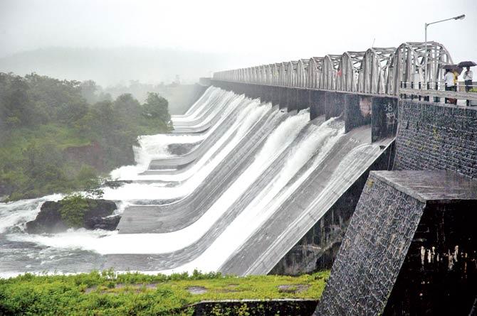 The rainfall not happening in the catchment areas of the lakes is expected to add to the city’s woes. File pic