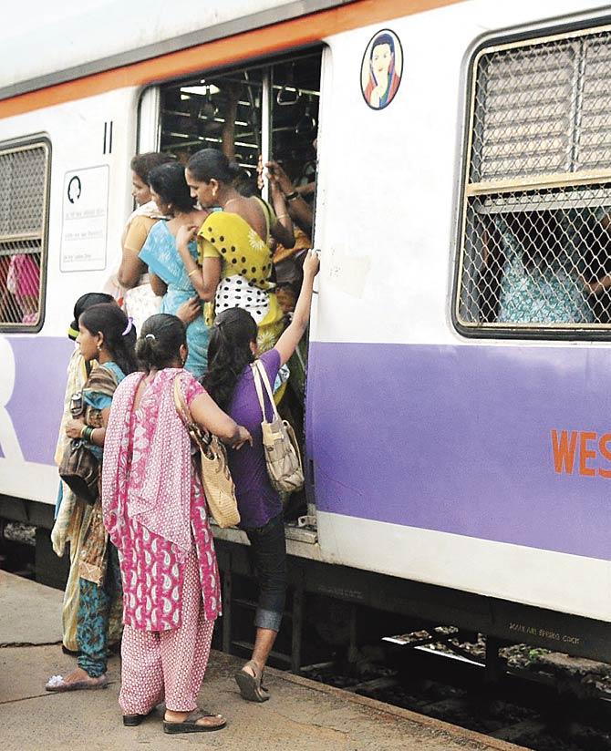 At stations like Byculla, Dadar, Kurla and other major stations where trains wait for 15 seconds, the stop time could go up to 25 seconds. At smaller stations, trains halt for 10 seconds, here too the halt timing could go up by another 5 seconds or more.  FIle pic for representation