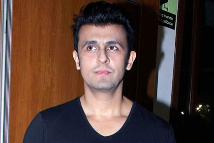 Complaint filed against Sonu Nigam for controversial tweets on Radhe Maa