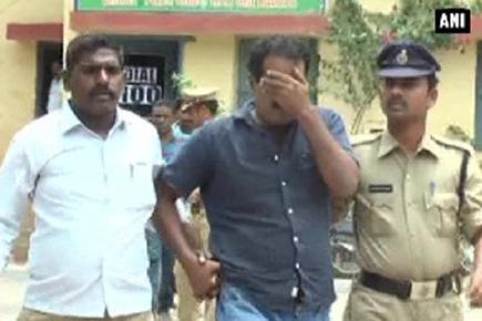 Police arrest five smugglers in Andhra Pradesh