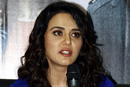 Preity Zinta rubbishes report of marrying boyfriend