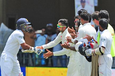Colombo: Indian team gives guard of honour to retiring Sangakkara