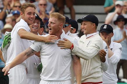 Five-star Stokes puts England on brink of Ashes history
