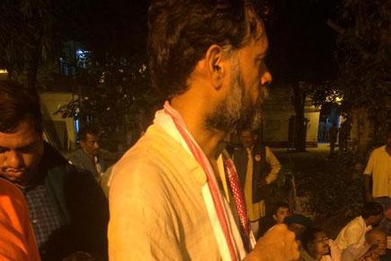 Yogendra Yadav detained by Delhi Police at Jantar Mantar, alleges he was 'brutally assaulted'