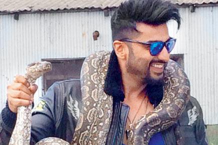 Arjun Kapoor posts a picture with snake