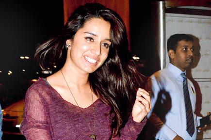 Spotted: Shraddha Kapoor and other celebs at Mumbai airport
