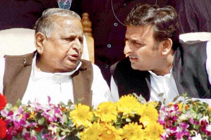 SP chief Mulayam Singh expels son and UP CM Akhilesh, Ramgopal for 6 years