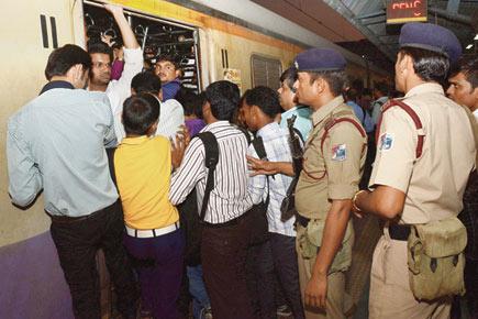 Crush hour: 410 suffocated to death in local trains this year