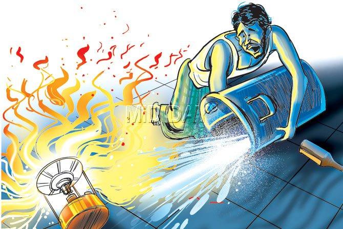 The moment the drunkard poured kerosene on the exploded stove, the entire room went up in flames. While residents managed to nab one of four labourers, he managed to escape taking advantage of the situation that they got busy dousing the fire. ILlustration/uday mohite