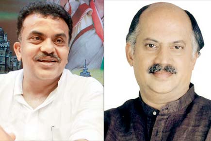 Supporters of Congress leaders Sanjay Nirupam and Gurudas Kamat clash in Mumbai