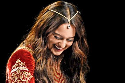 What's so funny, Sonakshi Sinha?