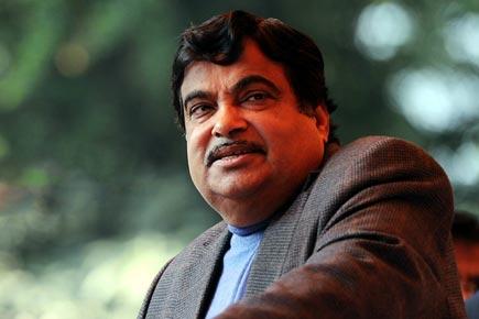 Nitin Gadkari assures Arunachal of funds for road projects