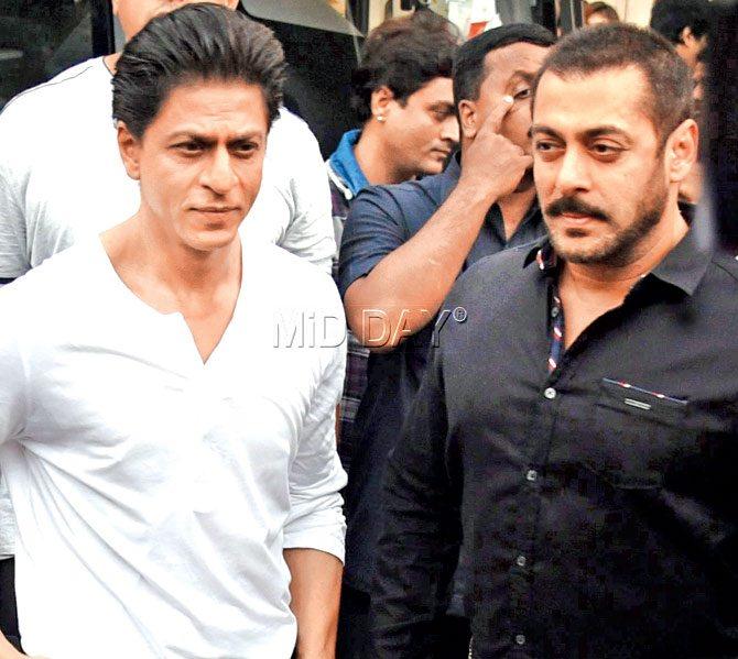 Shah Rukh Khan and Salman Khan at Mehboob Studios. pic/sameer markande
