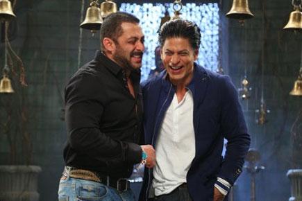 Salman, SRK relive 'Karan Arjun' moment on 'Bigg Boss 9'