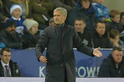 Coach Jose Mourinho feels 'betrayed' by Chelsea players