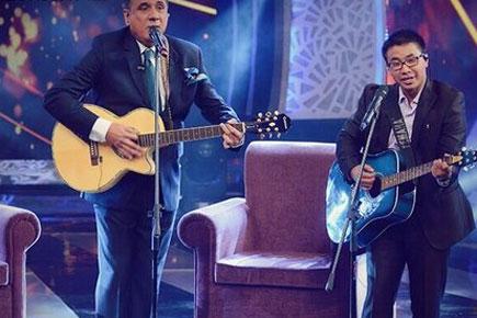 Boman Irani reveals his musical streak on Big B's 'Aaj Ki Raat Hai Zindagi'