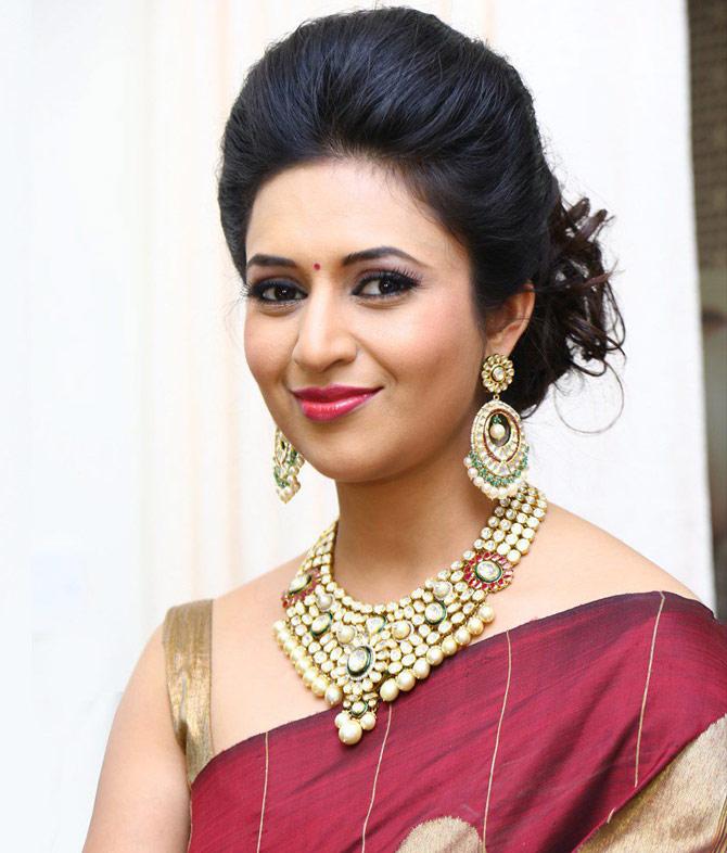 670px x 786px - What made Divyanka Tripathi fall in love with saris?