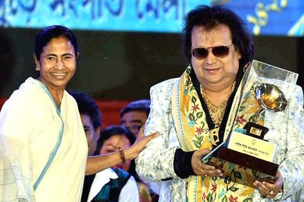Bappi Lahiri, Kumar Sanu given Lifetime Achievement awards