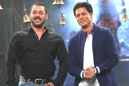 Court accepts plea against Shah Rukh, Salman for wearing shoes in temple