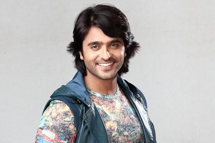 Ashish Sharma grateful to meet fan with special needs
