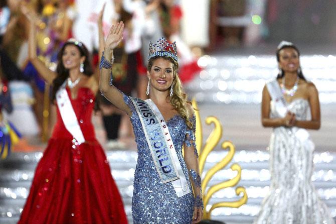 Newly crowned Miss World Mireia Lalaguna Royo from Spain celebrates after at the end of the 2015 Miss World Grand Final in Sanya in south China