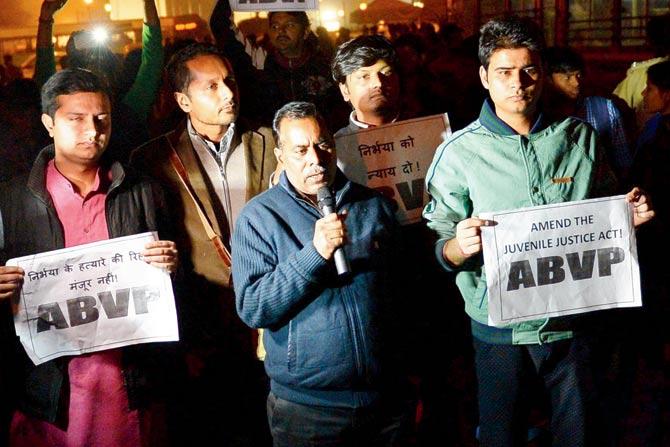 Nirbhaya’s father addresses  the protest rally at India Gate  on Sunday. Pic/Pti