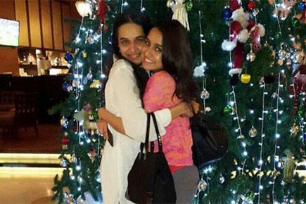 Surprise! Shraddha Kapoor's mother comes to meet her in Bangkok